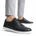 Schwarze Herrenschuhe mit weißen Sohlen1_ergebnis