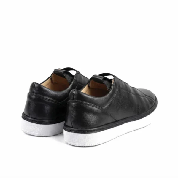 Schwarze Herrenschuhe mit weißen Sohlen2_ergebnis